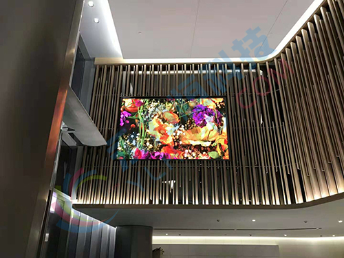 深圳世茂大厦室内p2全彩LED显示屏国星封装安装调试完成